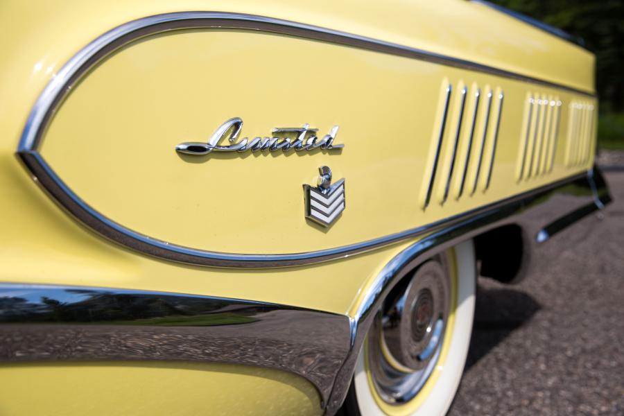 Детали экстерьера Buick Limited Convertible 1958 года  (фото 23 из 57)